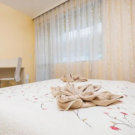 Апартаменты The Purple 1Bd Apartment In Plovdiv *